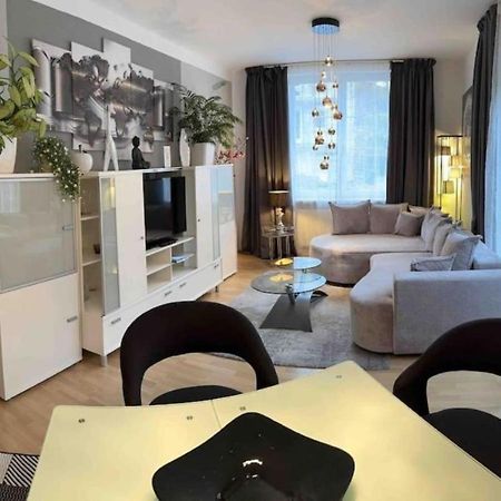 Wohnung 1 Mit 2 Schlafzimmern Und Terrasse Grossgmain Exteriör bild